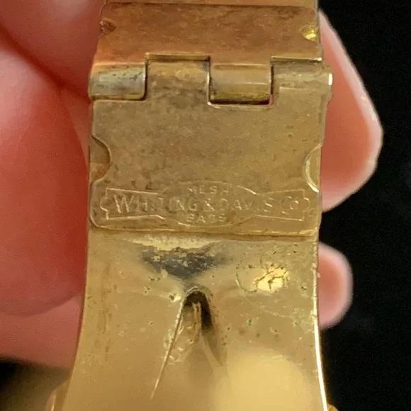 Whiting & Davis Vintage GoldTone Bracelet w/Green Gemstone with a Rose carved in - Picture 7 of 15